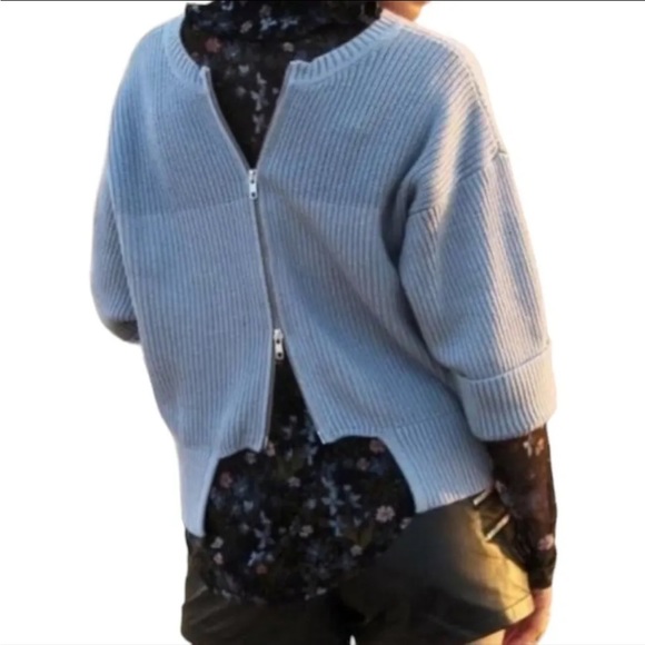 Cabi Fair Play 2 Way Wide Sleeve Sweater - Picture 9 of 10